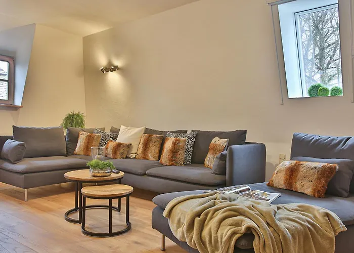 Oekonomiehof * Lichtenfels (Bavaria)